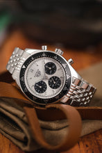 Load image into Gallery viewer, TAG HEUER Autavia Heuer Heritage - Jack Heuer&#39;s Limited edition